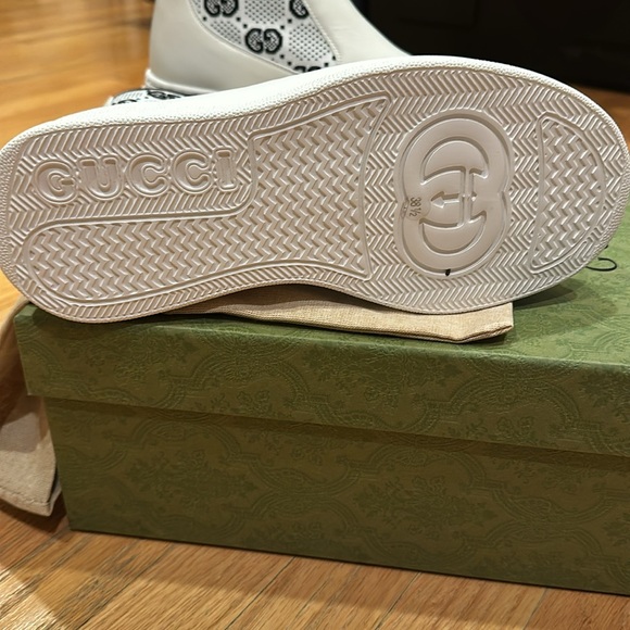 GUCCI BOOTS NEW IN BOX - DALI SOFT CALFSKIN GG MONOGRAM ANKLE BOOTS - SIZE 38 - Picture 4 of 6